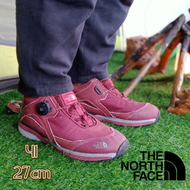 sepatu trailrun TNF size 41 bekas