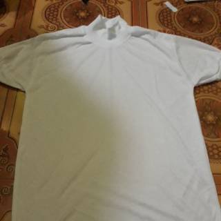 Kaos polos hitam dan putih leher tinggi | Shopee Indonesia