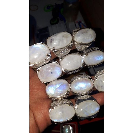 biduri bulan air laut