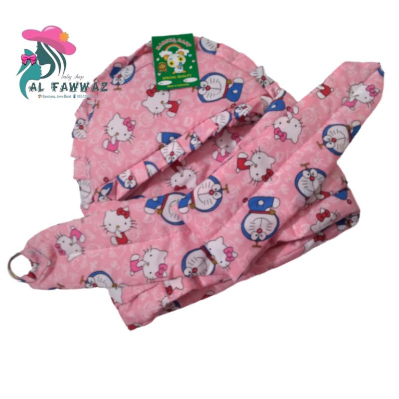 Gendongan bayi samping topi doraemon