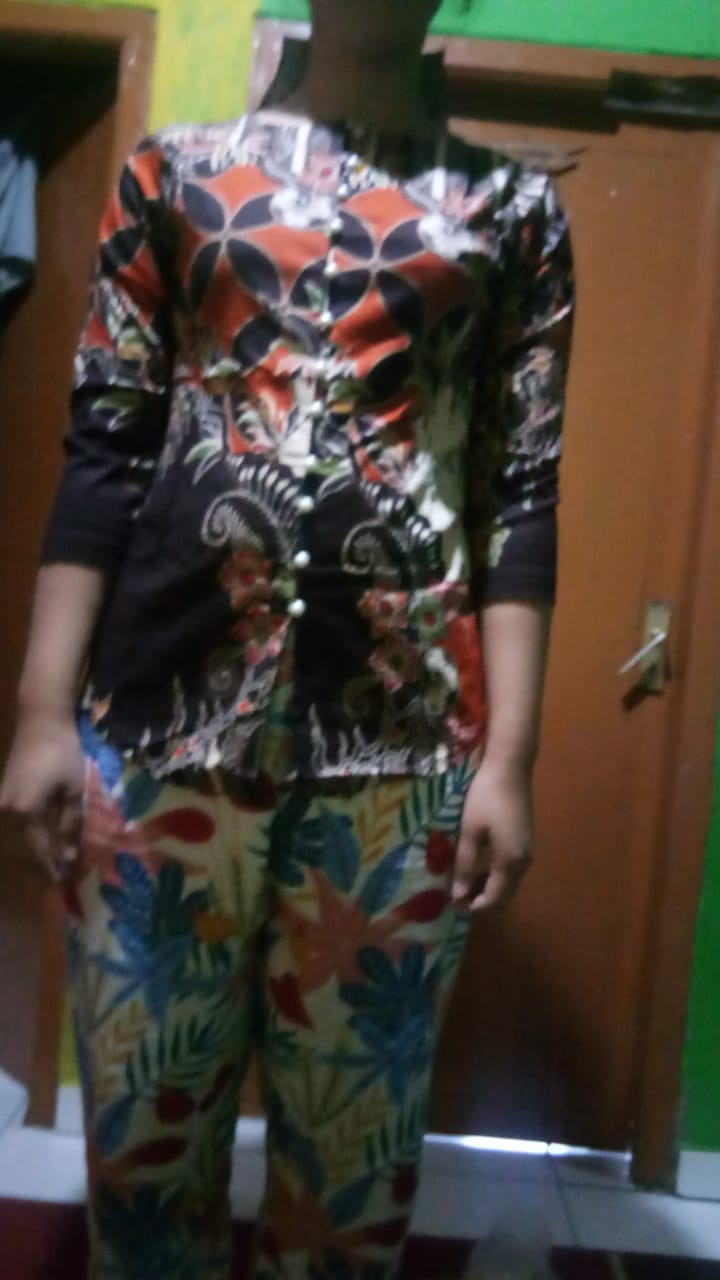 Batik Wanita - Atasan Blouse Batik Wanita Fashion Limited 584