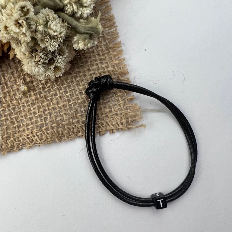 [GROSIR TERMURAH!] GELANG INISIAL HURUF DADU TALI SATIN / KOREA DAN GELANG POLOS-GELANG T