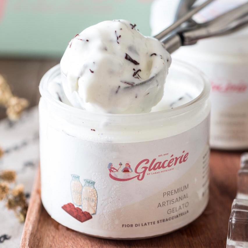 

Fiordilatte Stracciatella (Milk Chocolate Chip) Gelato Eskrim 300 ml - Glacerie