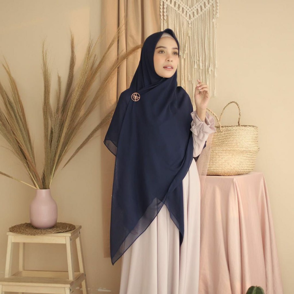 

Irsalina Paris Scarf Syar'i Navy Blue