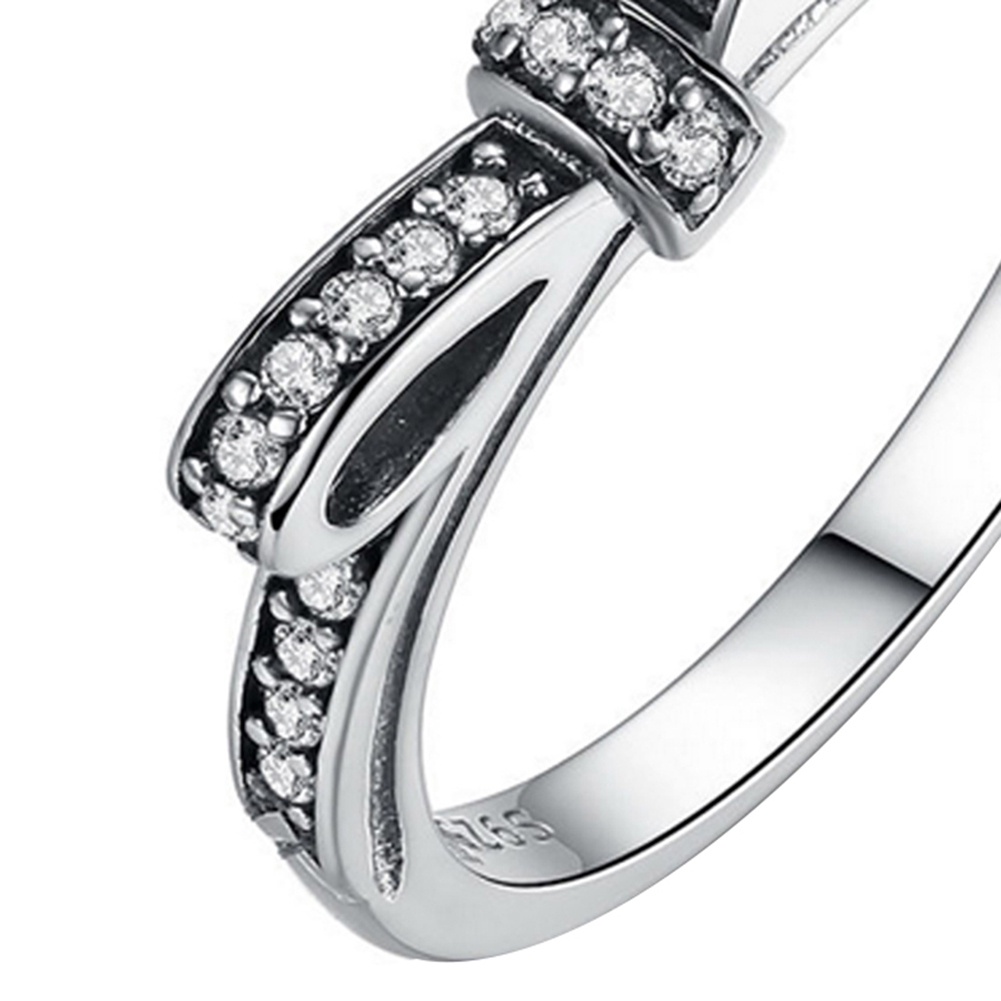 Hu Hu Hu Hu Hu Alat Bantu Pasang Kacamata♡ Cincin Wanita Desain Pita Hias Berlian Imitasi Berkilau Untuk Pestahadiah