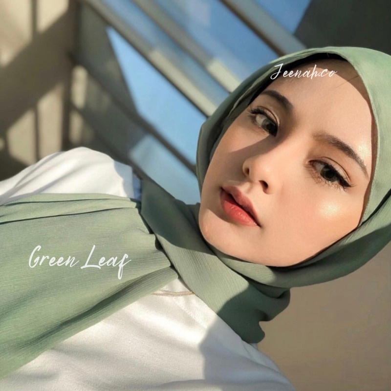 Pashmina Premium Satin Silk Malaysia Textured Crinkle (JAHIT TEPI KECIL SUPER RAPI)-Green Leaf