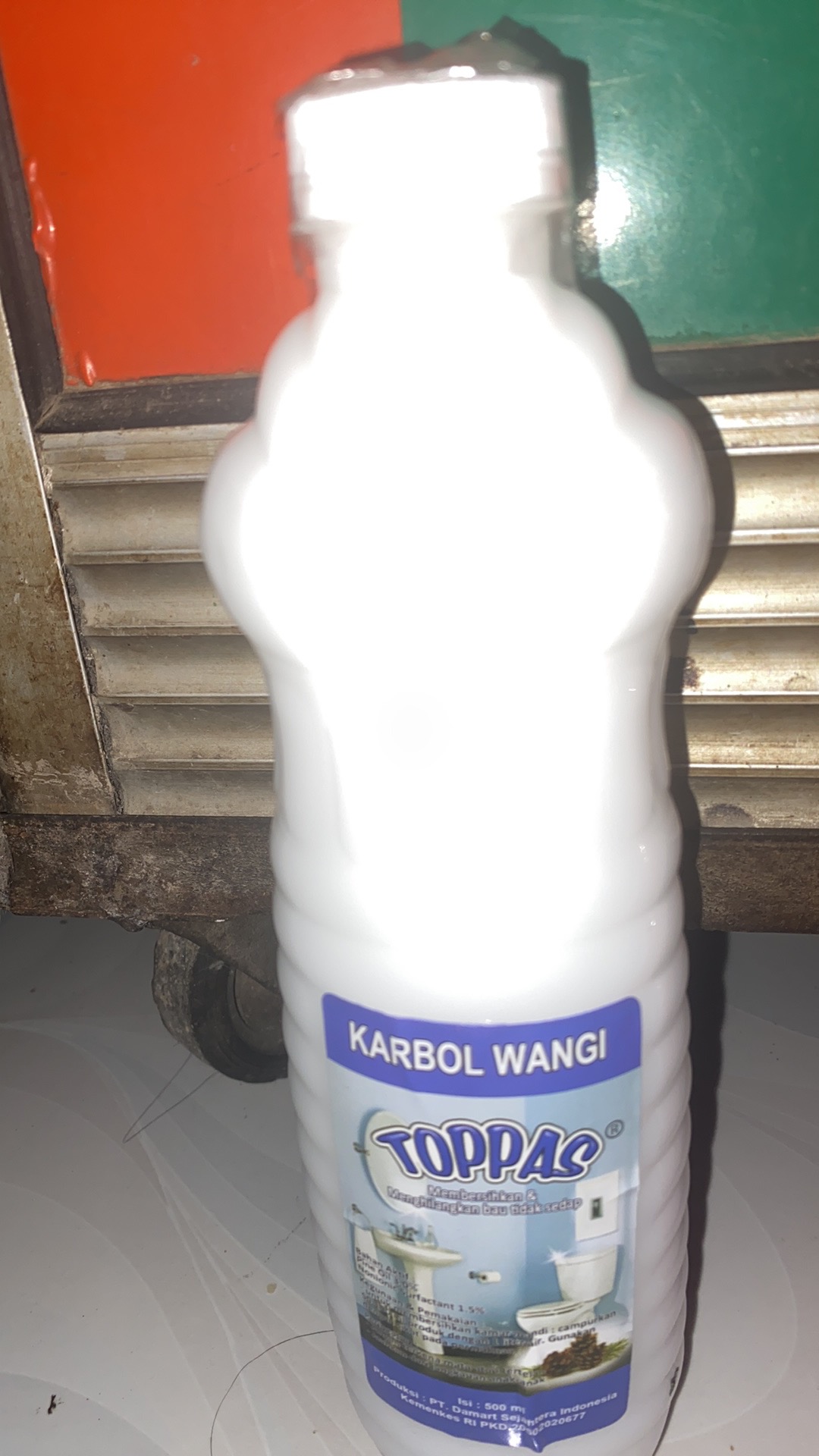 Toppas Karbol Wangi Cemara 500ml