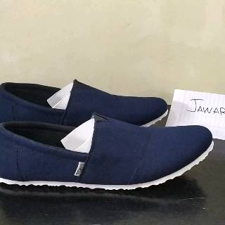 Sepatu Slip On Murah Toms Kasual Pria  Wanita Bahan  Kanvas  