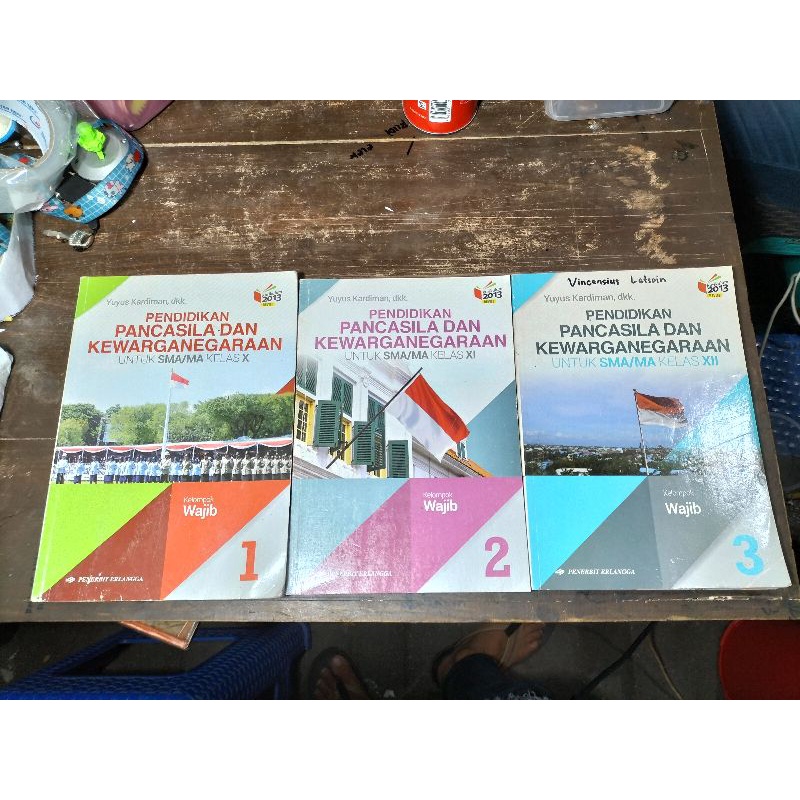 Jual Pendidikan Pancasila Kewarganegaraan / Kelas X Xl Xll SMA/MA ...