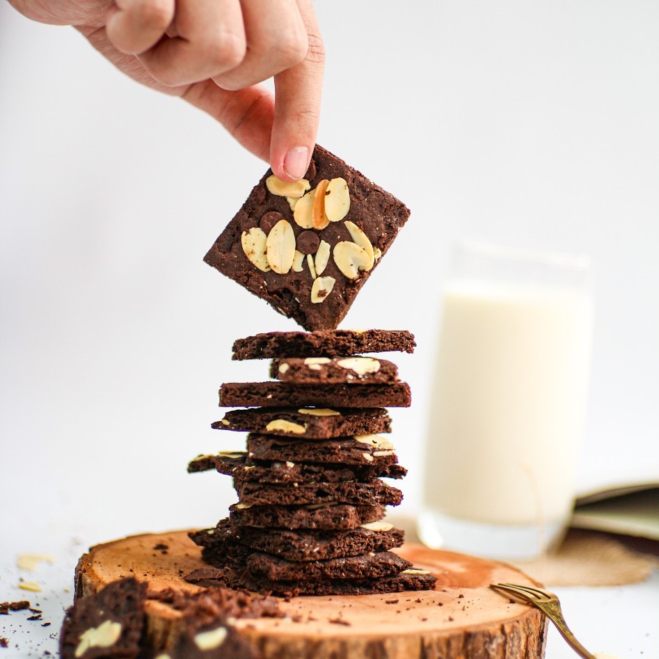 Vegan Brownie Crisps (75gr) - Gluten Free &amp; Healthy - LUCKYBITE