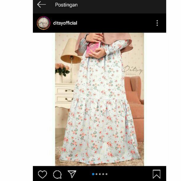 Aishlin blue nightgown size M ditsy