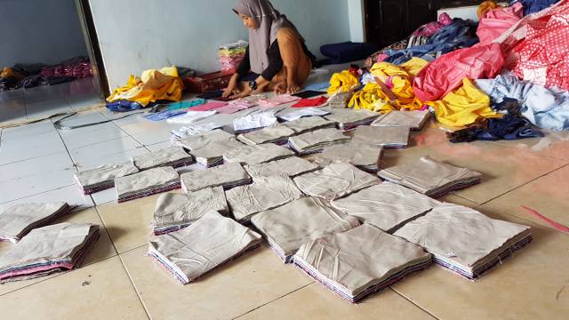 Masker kain murah meriah berkualitas  bersatu melawan corona