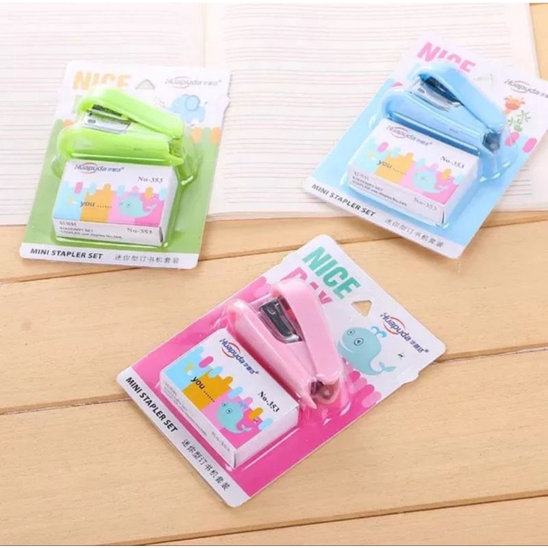 

PROMO STAPLER MOTIF / STAPLES + ISI STAPLES KARAKTER BT21