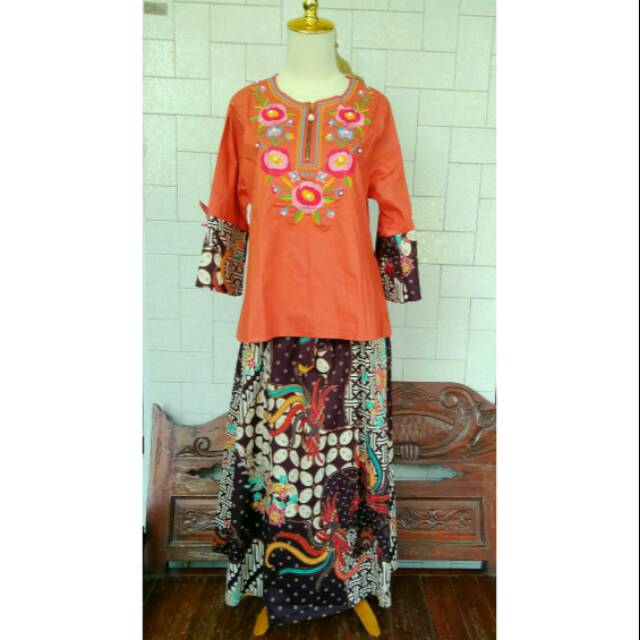 Setelan Batik Bordir (bawahan rok)