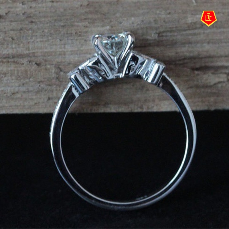 [Ready Stock]Fashion Diamond Flower Ring Exquisite Personality