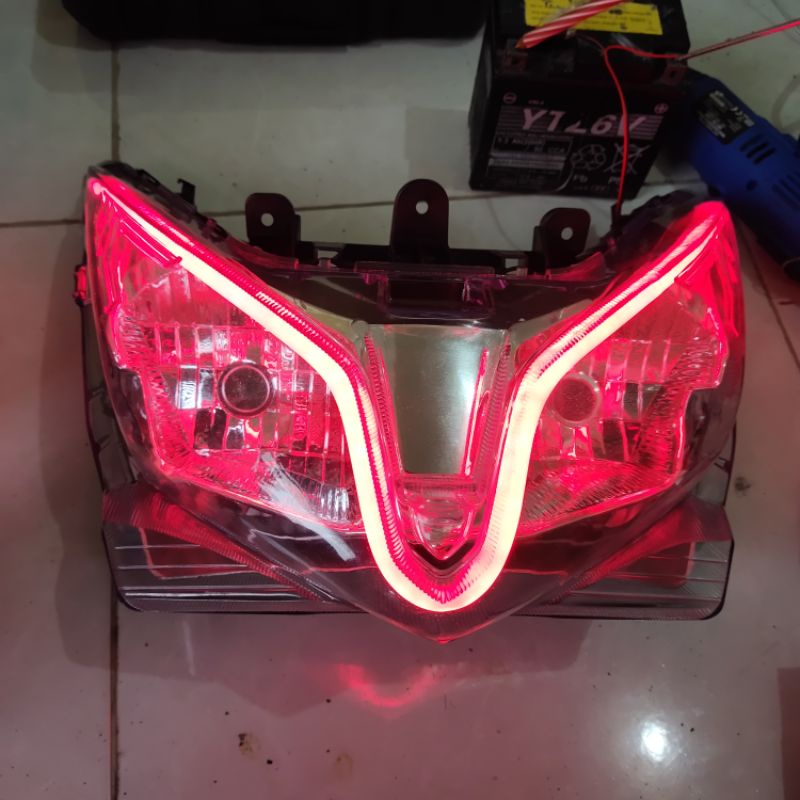 Reflektor vario 125 old dengan alis