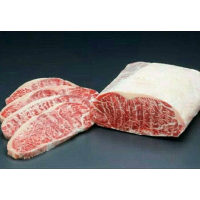 

Sirloin Hokubee Meltique Beef Steak / Striploin Meltik Steak 200gr