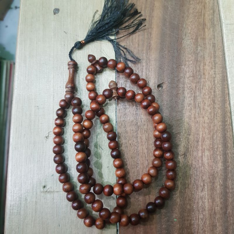 Tasbih kayu stigi laut