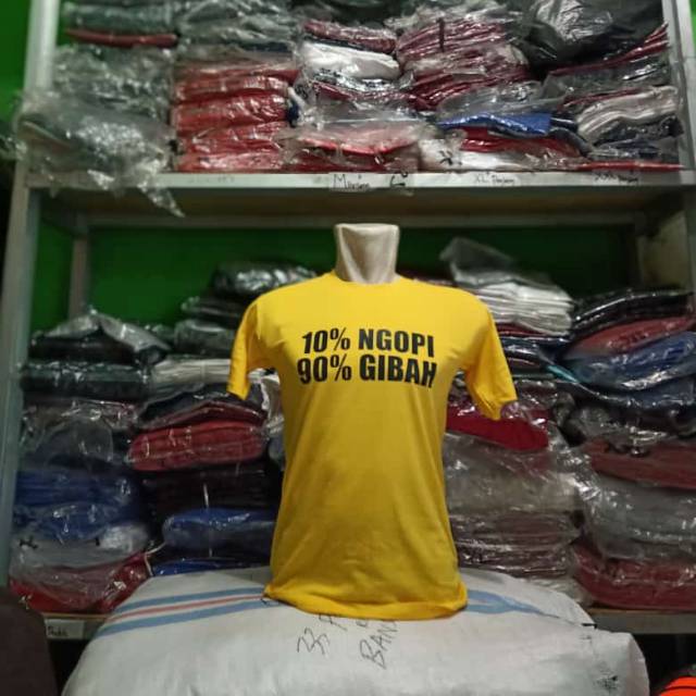 Kaos distro 10%Ngopi 90%Ghibah