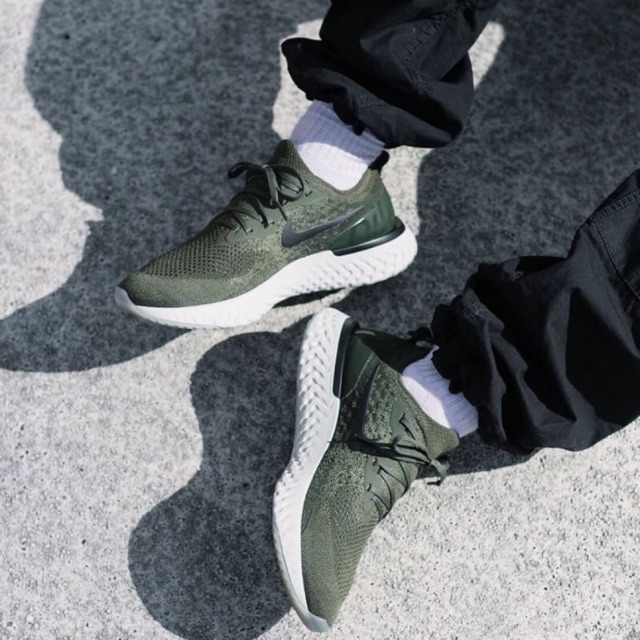 NIKE EPIC REACT GREEN MILITARY PREMIUM ORIGINAL