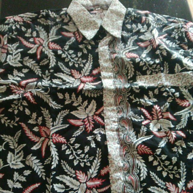 Kemeja Batik Pria Lengan Pendek Motif Gemek