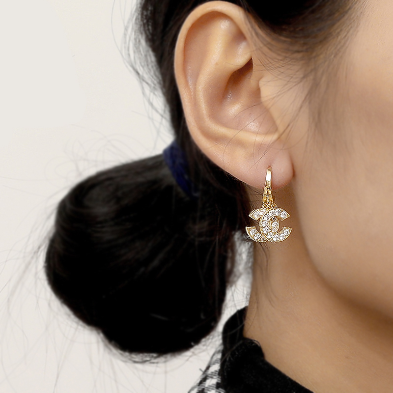 Flash Berlian Huruf Ganda C Anting Wanita Temperamen Korea Telinga Aksesoris