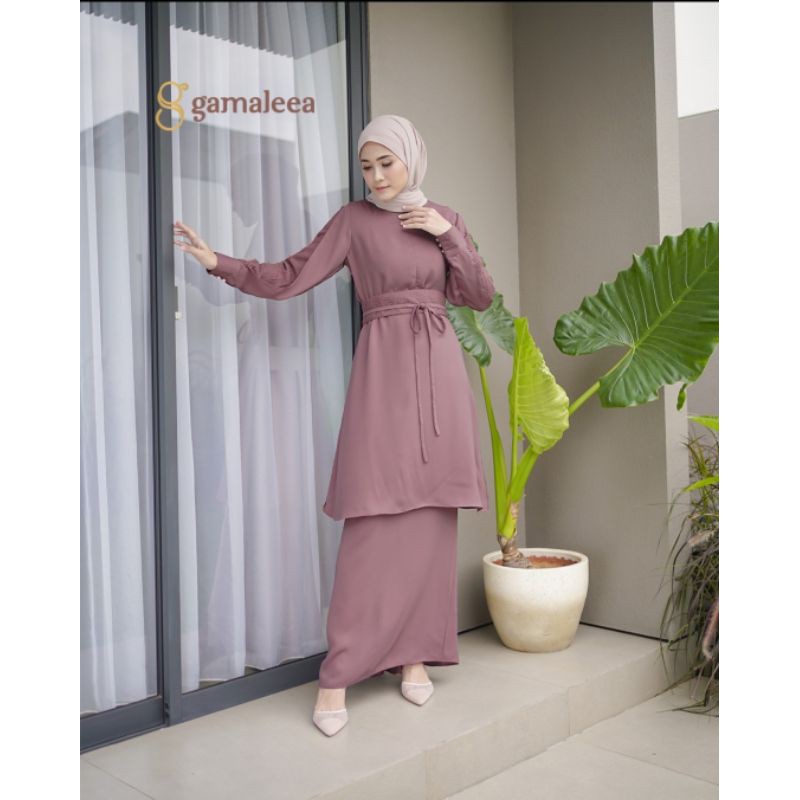 ANNASYA KURUNG SET MAUVE by. Gamaleea