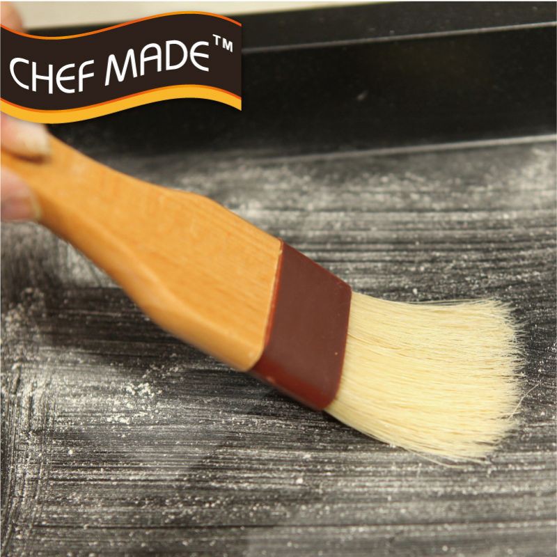 Chefmade wooden brush / soft bristle baking Brush / Kuas oles Roti bulu halus - WK9201