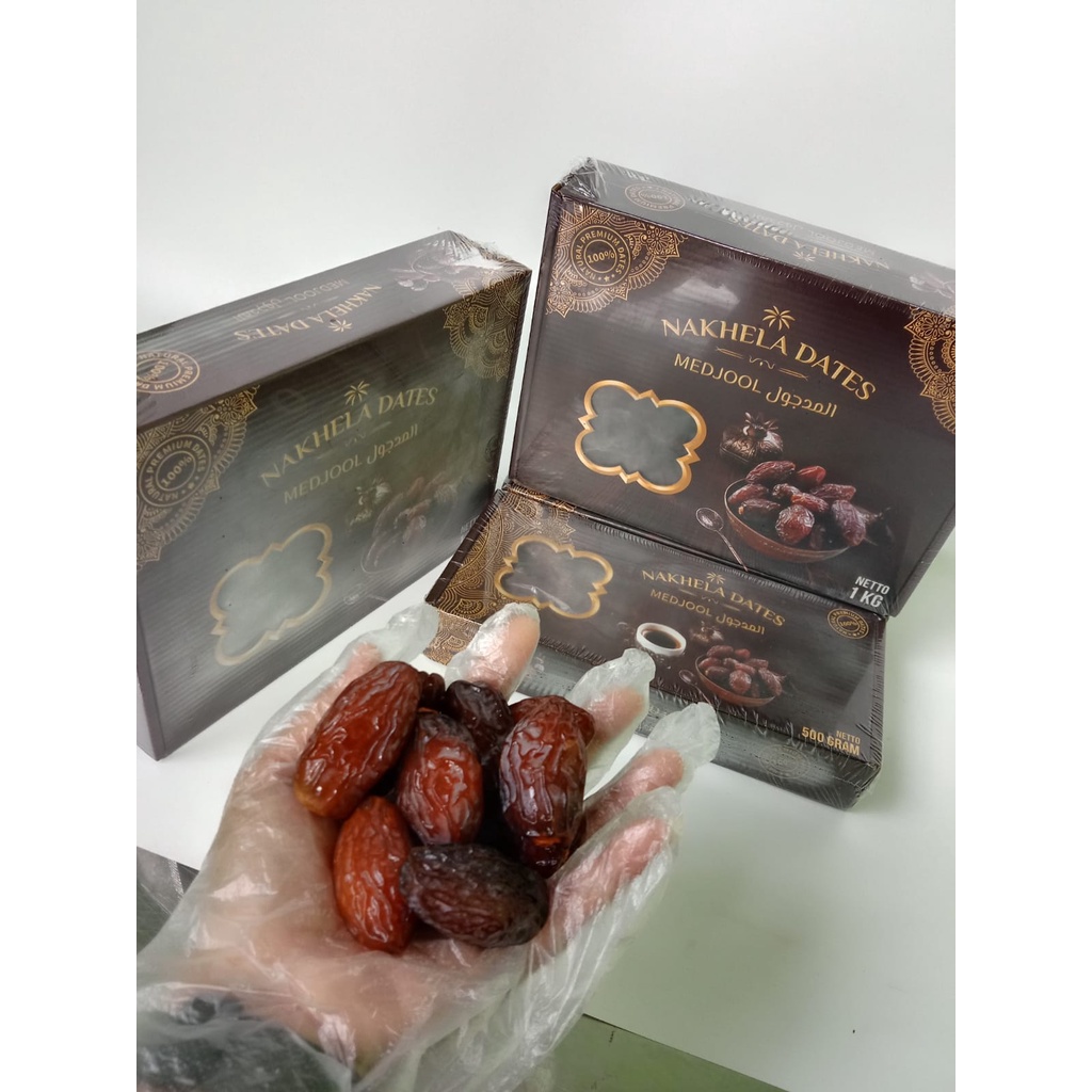 Medjool Nakhela Dates / Kurma Medjoul / Kurma Medjool / Medjool / Medjoul / kurma /