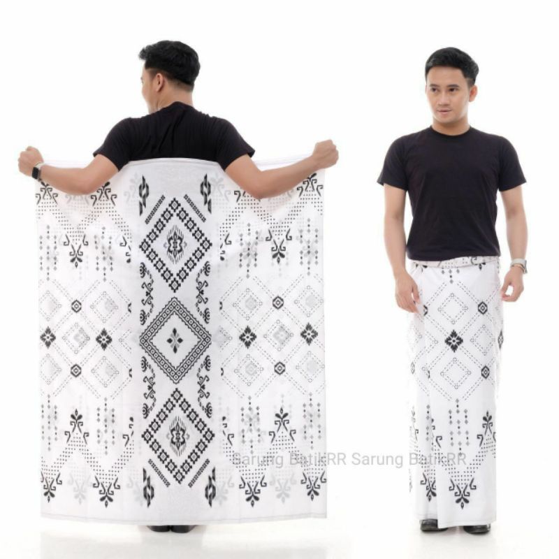 Sarung batik motif balimoon putih