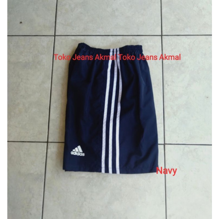 Celana Pendek olahraga pria sepakbola futsal jogging gym fitnes bulutangkis