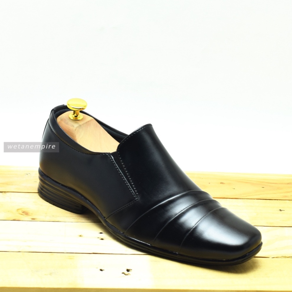 Sepatu Pantofel Kerja Formal Pria Warna Hitam Slip On - WETAN GALUH 3