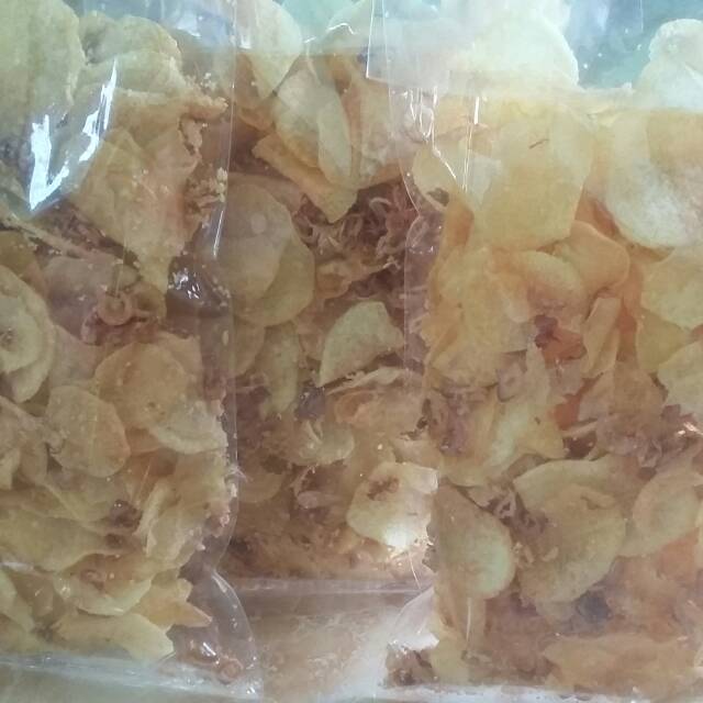 

keripik kentang ebi bawang merah