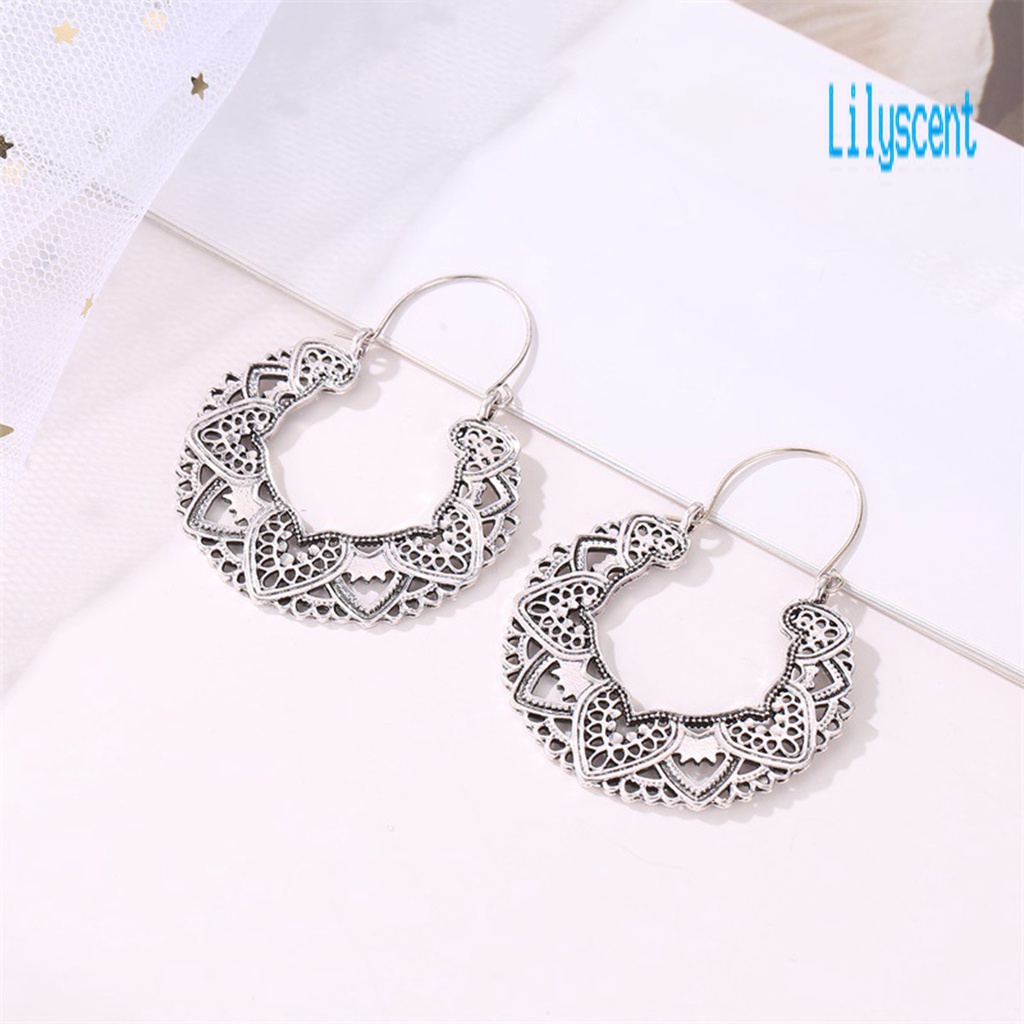 Ls 1 Pasang Anting Tusuk Gantung Bentuk Kelopak Bunga Hollow Bahan Alloy Warna Gold / Silver Untuk Wanita