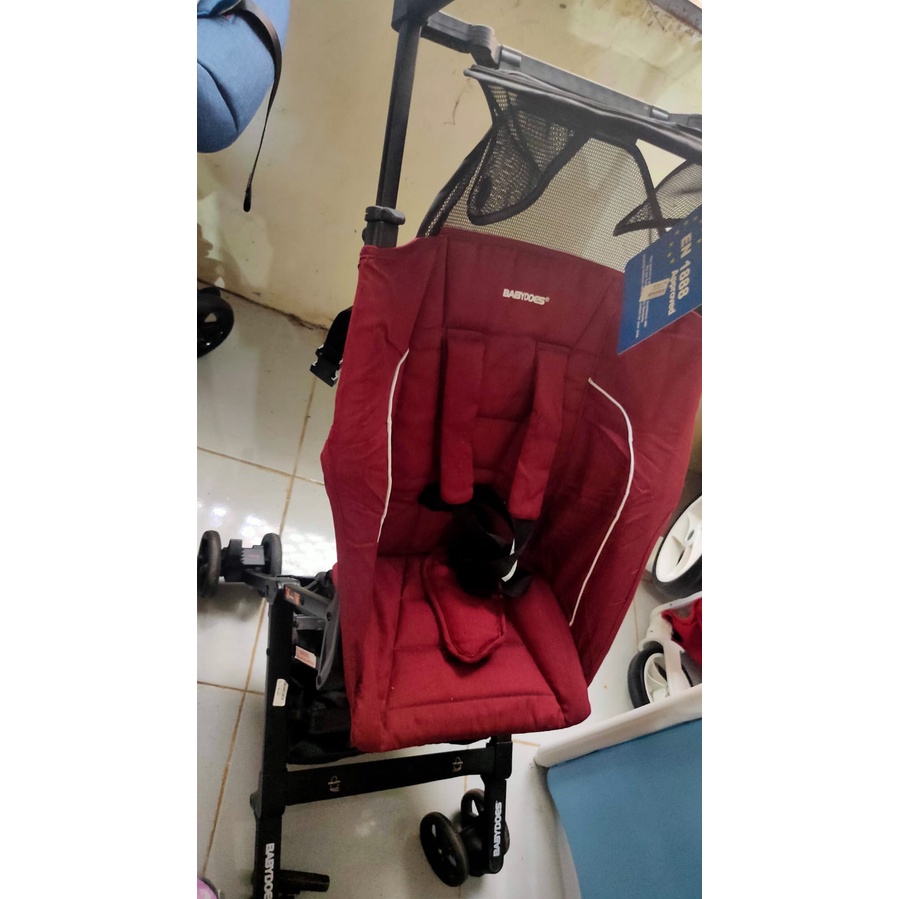 Babydoes Stroller 490 Kompakt / Kereta Dorong Bayi - Maroon