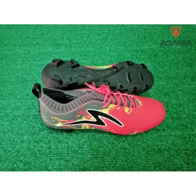 Sepatu Bola Specs Cyanide TNT 19 Fg Emperor Red/Black /Sepatu Sepak Bola Specs Cyanide TNT 19 Fg