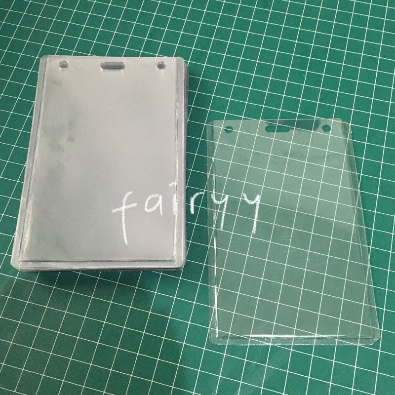 

TOP LOADER / CARD CASE B2