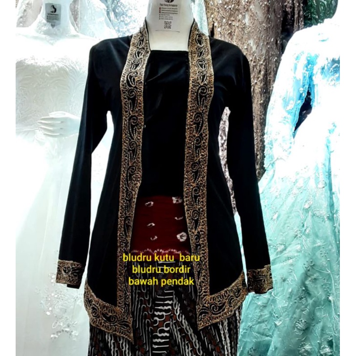 Kebaya bludru bordir stik