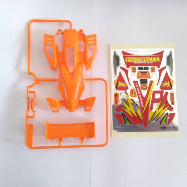 Body dan stiker cyclone magnum graha tamiya