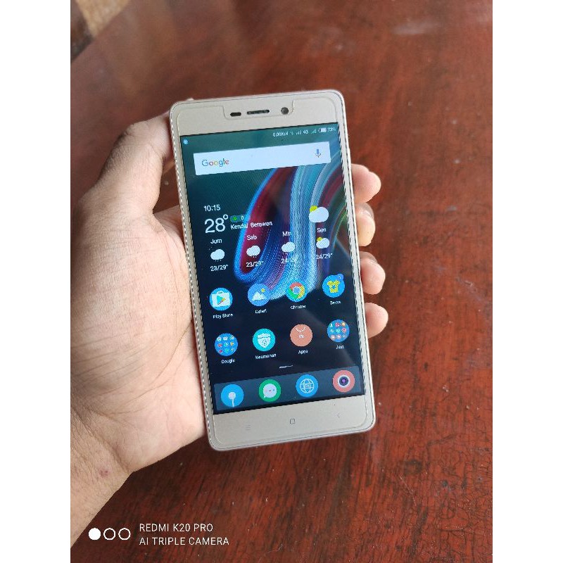 Xiaomi Redmi 3 Ram 2GB Internal 16GB Second Bekas