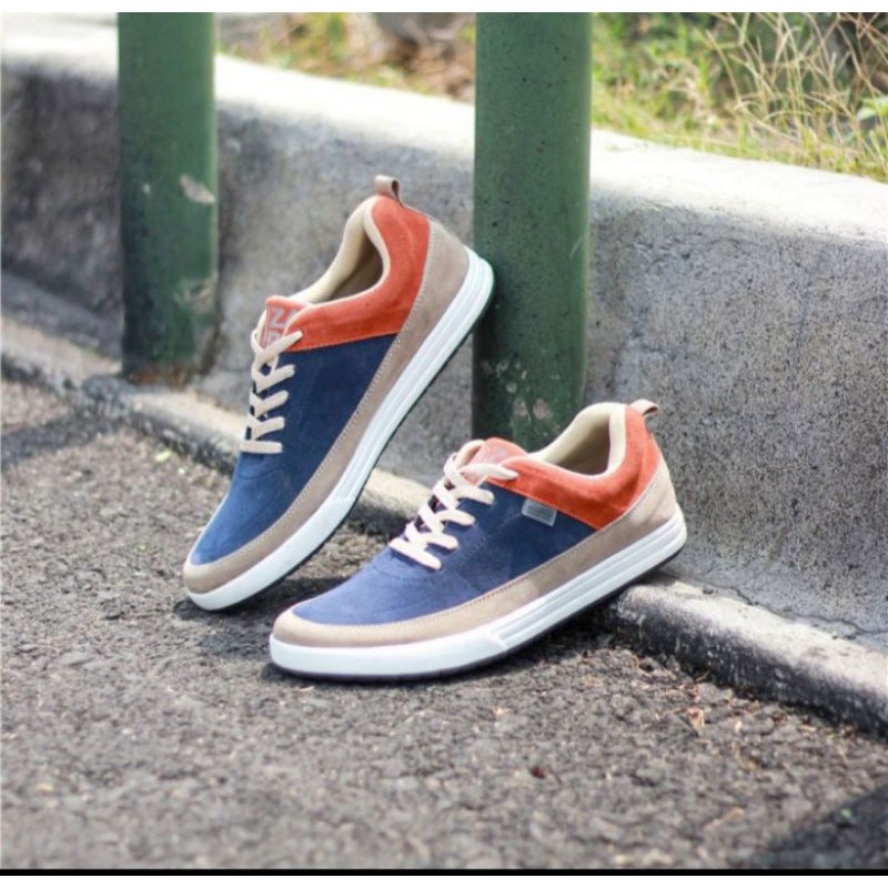 [ORIGINAL] SEPATU SNEAKERS TALI PRIA/SPATU KETS COWOK SANTAI KULIAHAN MODEL TERBARU NAVY 40 41 42 43