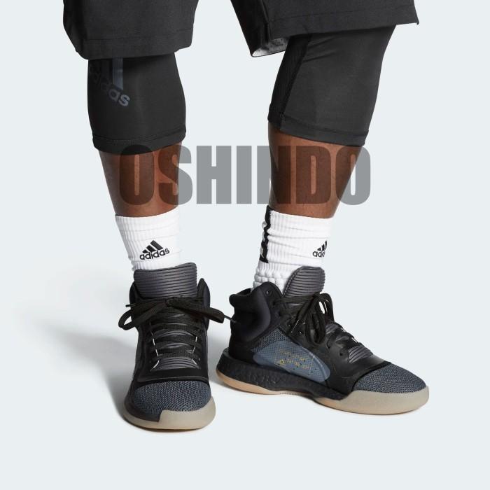 Sepatu Basket Adidas Original Basketball Marquee Boost Hitam