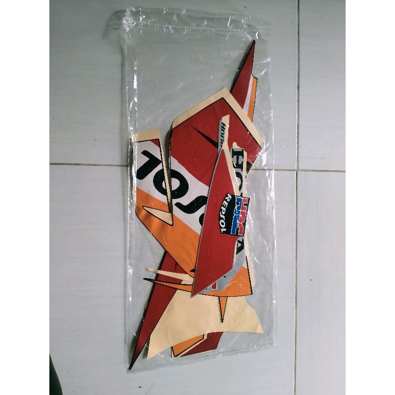 striping Blade Repsol 2011