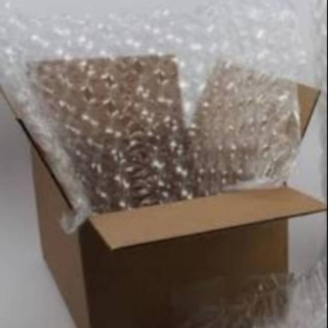 

Bubble wrap / kardus