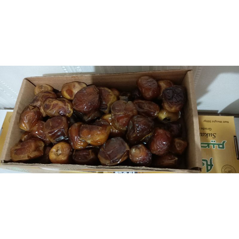 

Kurma Sukari Al Qassim premium grade A