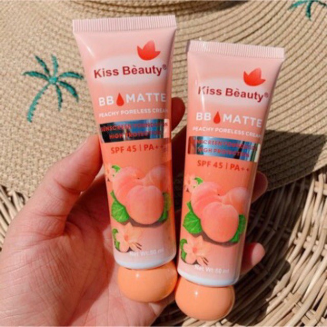 KISS BEAUTY PEACHY PORELESS CREAM SPF45 50ML (FOUNDATION MUKA)