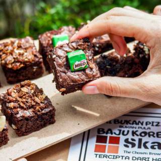 ã€ORIGINALã€'Skat Brownies Bandung | Shopee Indonesia