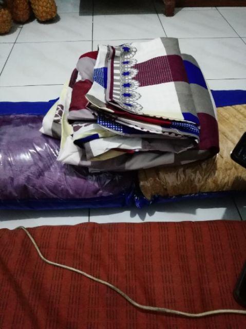 Sprei Louvre Karakter Ukuran 180 X 200 - Part Dua