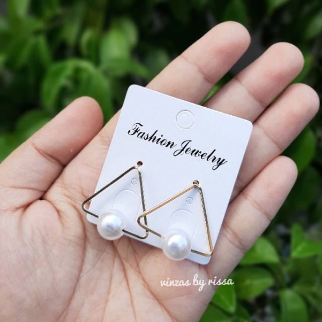 Anting Fashion Triangle import K6179