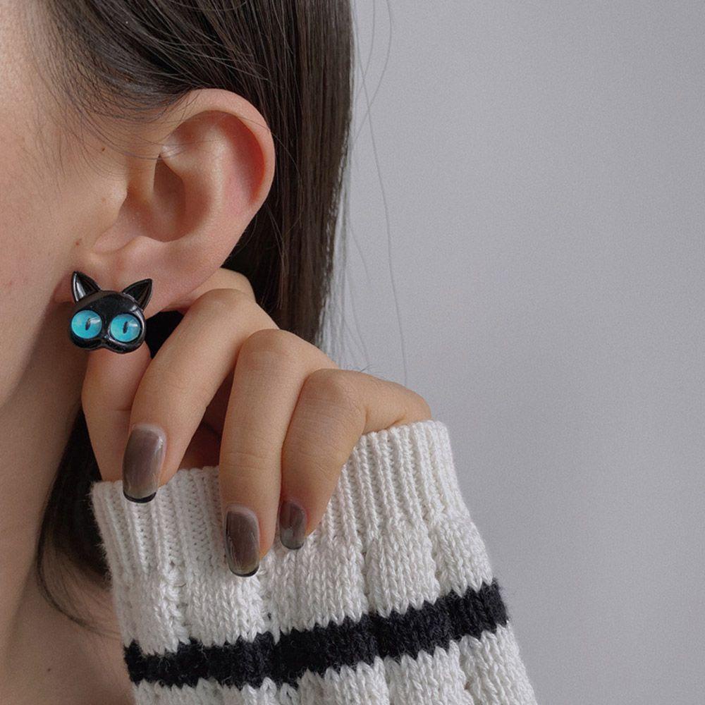 Needway Anting Wanita Temperamen Lucu Gadis Hadiah Aksesoris Pesta Kucing Hitam Alloy Asimetris Telinga Stud